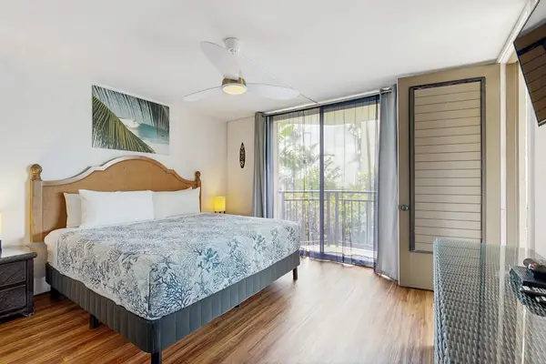 Bedroom with Private Balcony Access