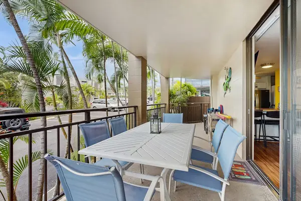 Balcony Dining with Palm Tree Views