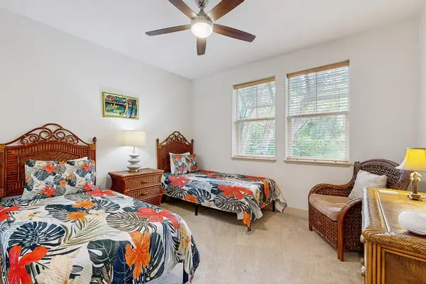 Cheerful Guest Bedroom Retreat