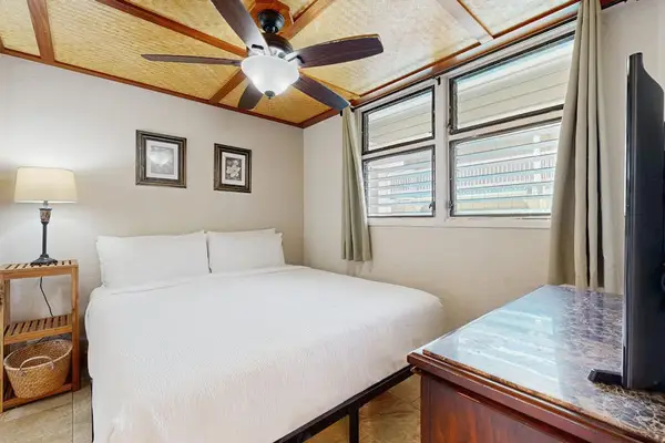 Cozy Guest Retreat Tucked Away For Ultimate Comfort