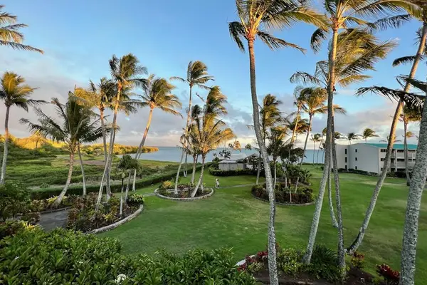 Relax in a peaceful resort atmosphere surrounded by tropical beauty and refreshing island breezes