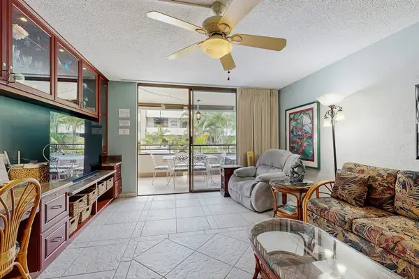 Comfortable Living Room With Island Charm
