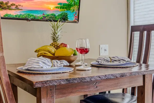 Taste The Island Life In Your Elegant Dining Nook