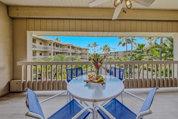 Al Fresco Dining Under The Soft Island Breeze