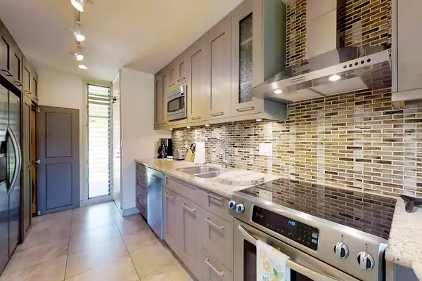 Chef Inspired Coastal Kitchenette