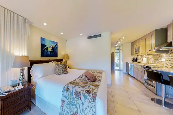 Open Concept Island Retreat