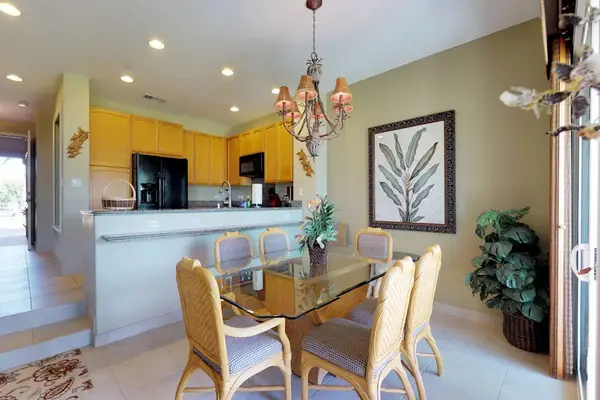 Island Breeze Dining Suite with Glass-Top Table