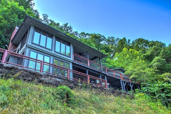 Scenic & Relaxing 4/3 Retreat Near Maggie Valley
