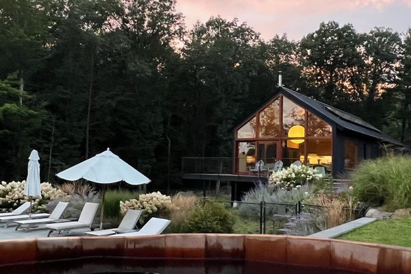 A Retreat @ Hudson Woods: Main Home (w/ Hot Tub)