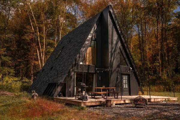 Ukihaus Hudson: Enchanting Hudson Valley A-Frame