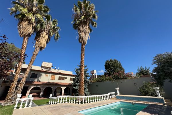 Wine Country – 9 Bd Mansion Heated Pool