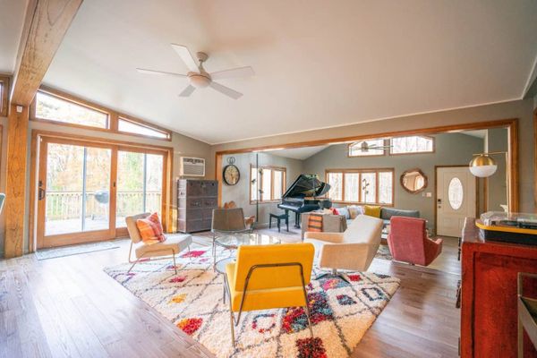 Esopus Escape: Secluded Escape w/ Hot Tub