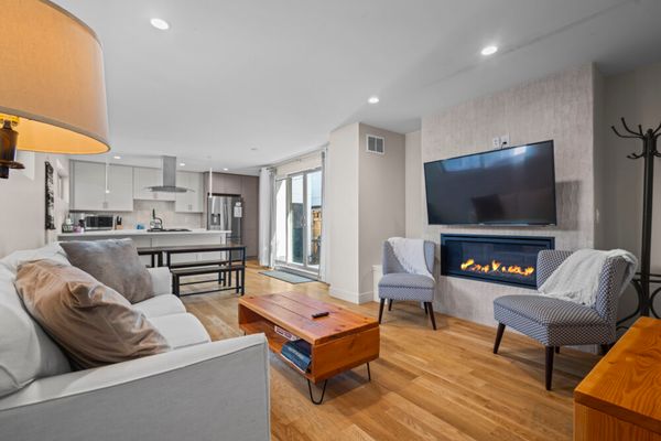 Modern townhome for long stays | near sloan’s lake