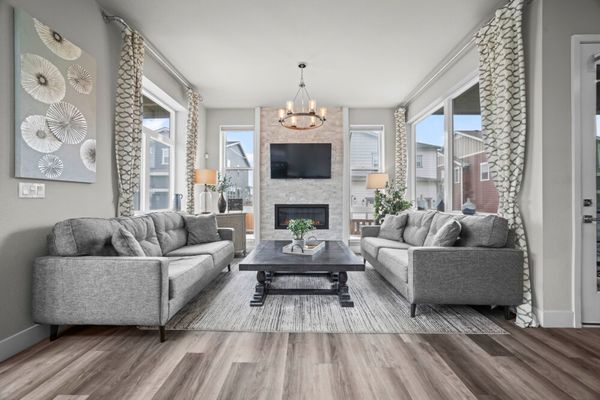 Rooftop sunset escape  | bbq & billiards |sleeps 8