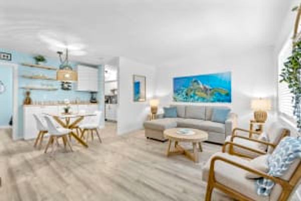 Tortuga Del Mar- 2 Bedroom Beachfront Condo with Pool