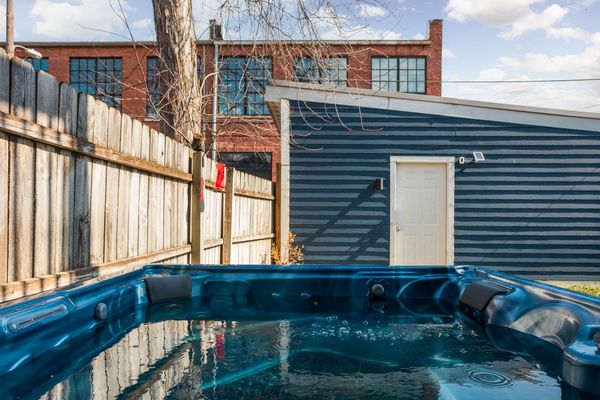 Spacious Hot Tub Escape in Indy | 8 Guests