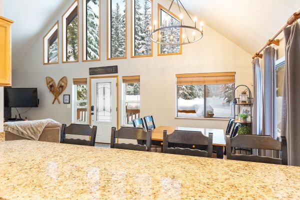 Close to Ski + Snowboard | Games | Hiking Trails