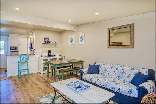 Hear the Surf at Pacific Surf Condo