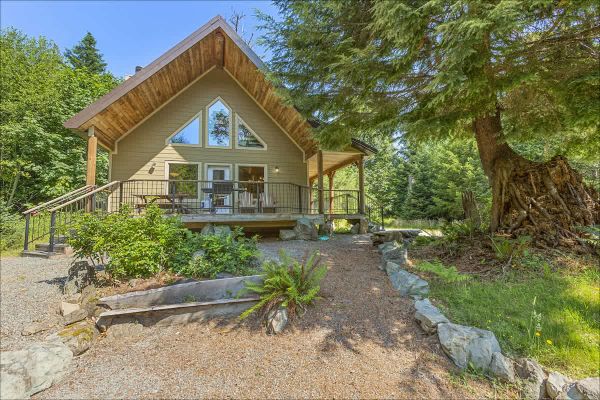 Escape the Tech-connected at Relaxing Elk Meadows