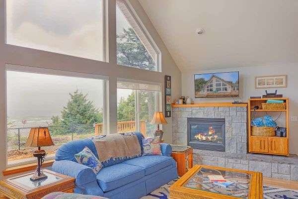 4BR Moclips Beach House | Hot Tub | Fire Pit