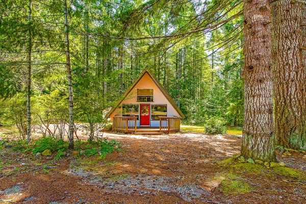 Mount Jupiter Cabin near Lake Cushman