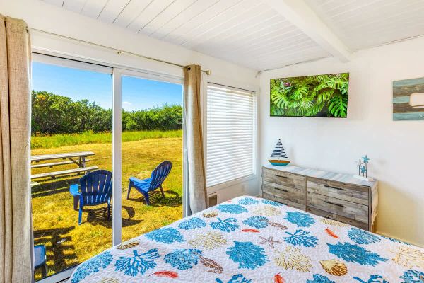 2BR Beachfront Condo | Walk DT | Dogs OK | Unit D