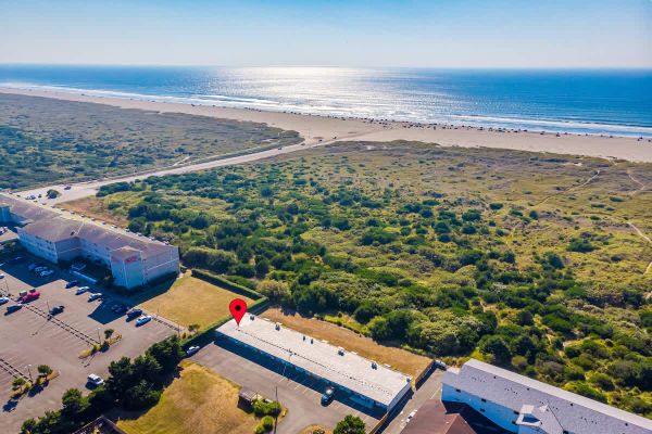 Beachfront Condo | Walk to DT | Dogs OK | Unit A