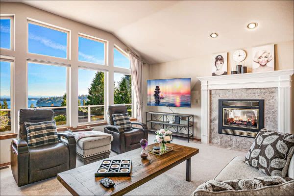 Spacious 3BR/3BA with Spectacular Water Views