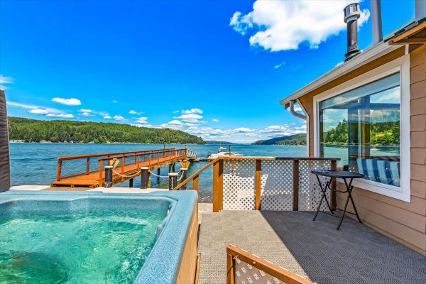 Hood Canal Waterfront w/ Hot Tub & Dock