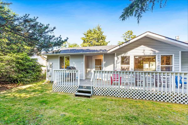 Allee Beach House – Westport