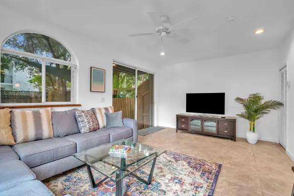 Lush & Spacious Tropical Retreat in Coconut Grove