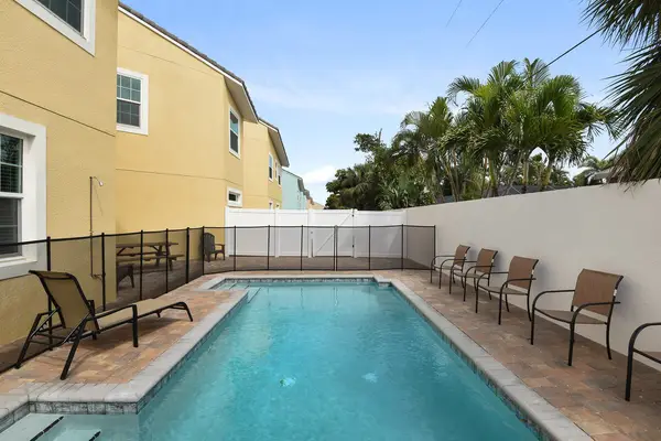 Coastal escape w/ pool steps from Atlantic