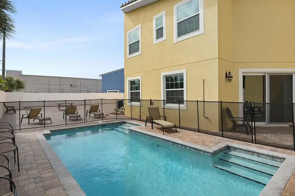 ForteBello townhouse w/ pool & Foosball loft