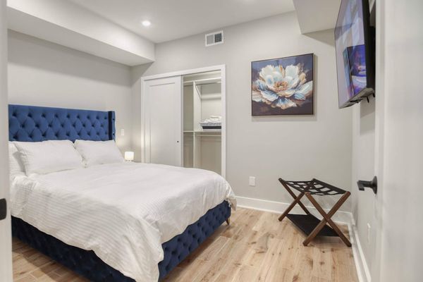 One Sky Loft | Accessible Suite, Queen Bed