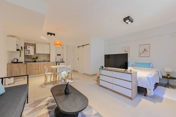 Mansion Mitre B