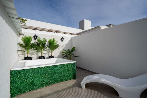 Serrano – SOHO 1