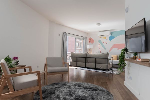 SohoGlam ‘C’ – 2 Bd with Balcony