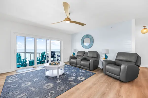 Oceanfront condo w/ balcony & rocket launch views