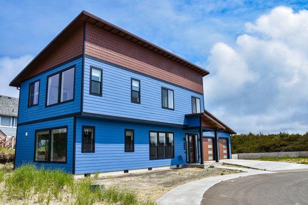 Brand-New Beach Retreat | Hot Tub | Sleeps 13