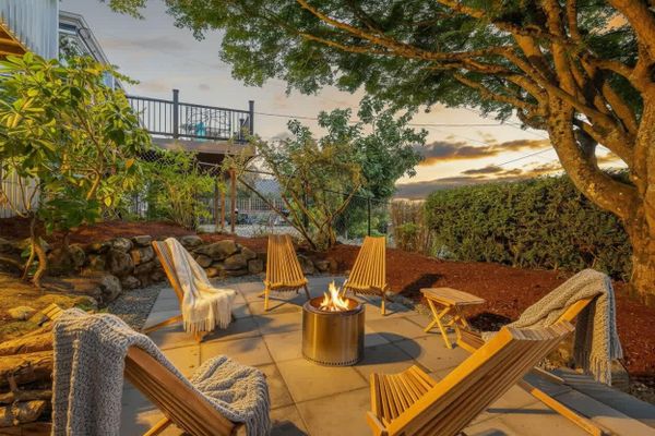 New Listing | Fire pit | Water View | Dogs OK