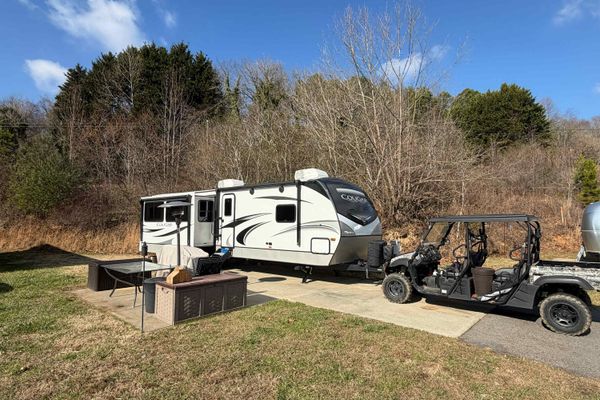 RV Pad #7 Close to Pool & Casino Blue Ridge Mtns