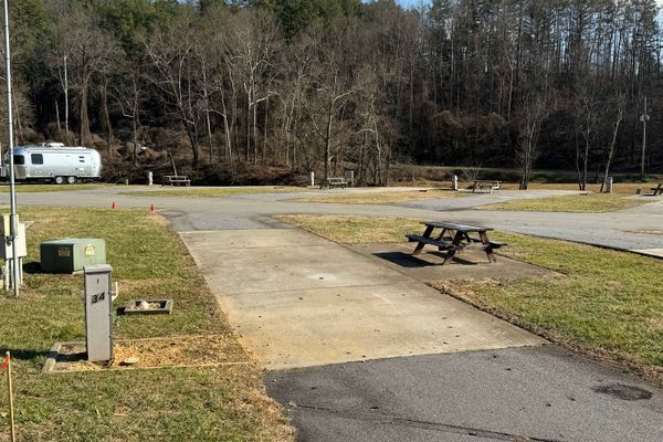 RV Pad #34 Pull through, close to Pool & Casino in Blue Ridge Mtns