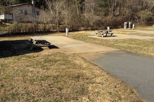 RV Pad #77 Close to Casino in Blue Ridge Mtns