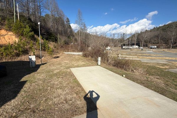RV Pad #85 Close to Casino in Blue Ridge Mtns