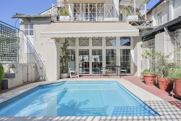 LDV Aparts + 6A (Private Pool)