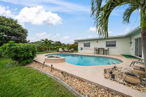 Coastal Home w Heated Pool Near Kennedy| 3BR/2BA