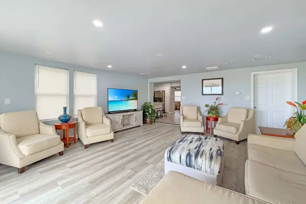 4BR oceanfront retreat w/ beach access