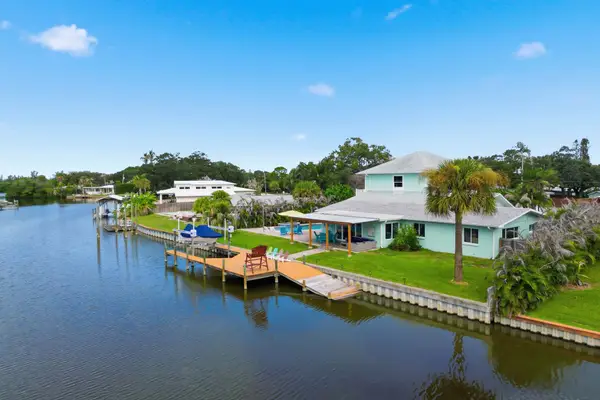 Canalfront 4BR with Pool, Dock & Kayaks