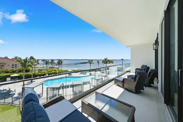3BR Corner Condo | River Views & Resort Amenties