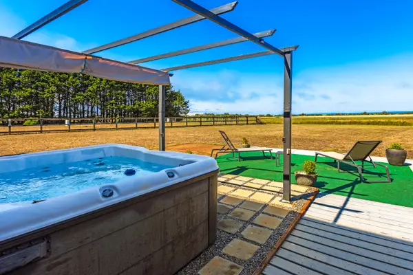 Luxury Westport Retreat | Hot Tub | Home Gym